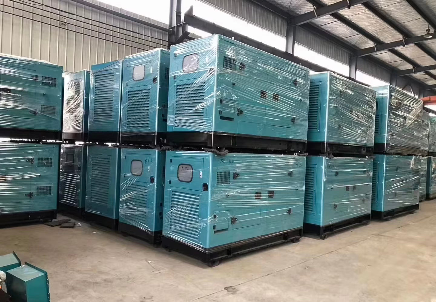 Geräuscharmer, kraftstoffeffizienter 40 kW 50 kVA Dieselgenerator mit Drehstromausgang für Krankenhäuser und Fabriken (Notstromversorgung)