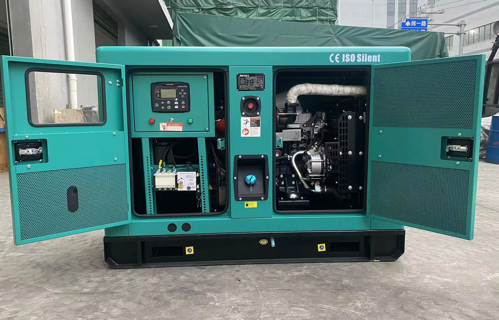 Tragbare wassergekühlte, geräuscharme Dieselgeneratoren mit 15 kW, 20 kW, 25 kW, 30 kW, 50 kW – wettbewerbsfähiger Preis