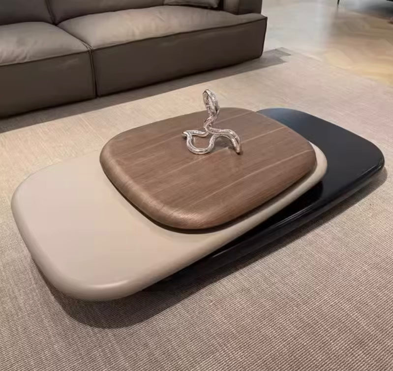 Moderner, einfacher italienischer Couchtisch fürs Wohnzimmer, drehbarer Couchtisch aus Massivholz, unregelmäßiges und minimalistisches kreatives Design